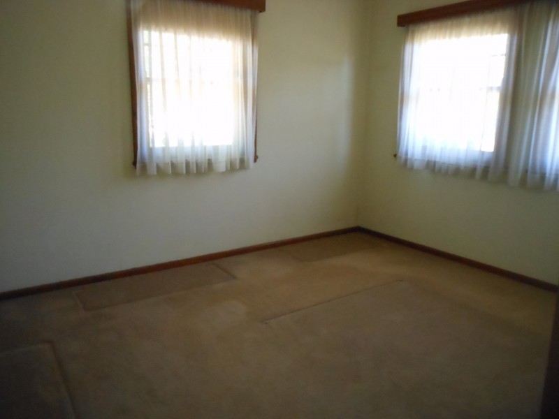 17 Lindsay Street, Narrabundah ACT 2604