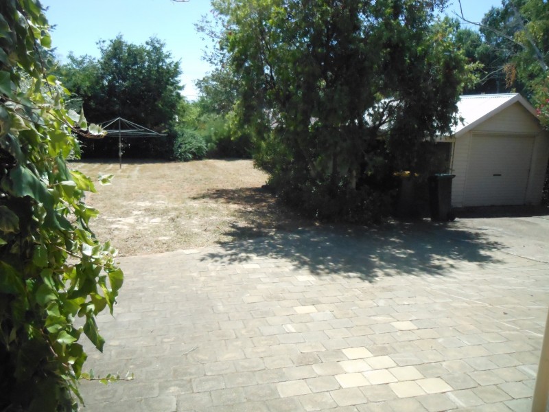 17 Lindsay Street, Narrabundah ACT 2604