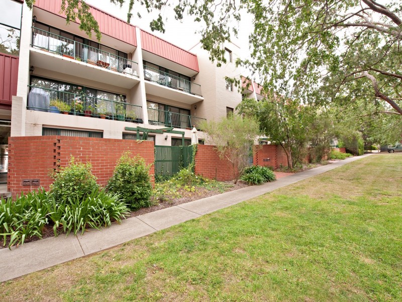19/10 Ovens Street, Kingston ACT 2604