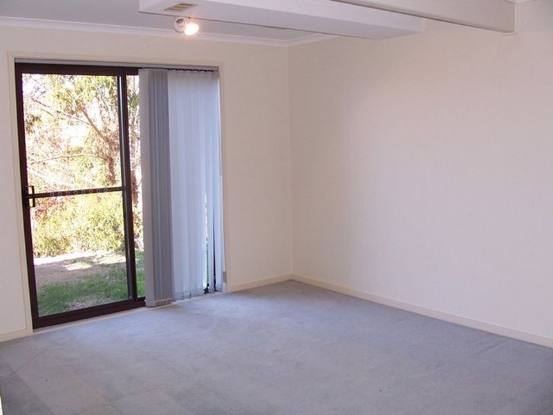 40 Martley Circuit, Calwell ACT 2905