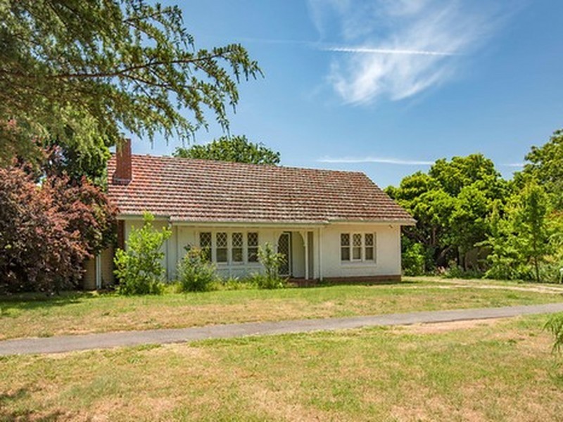 25 Telopea Park, Barton ACT 2600