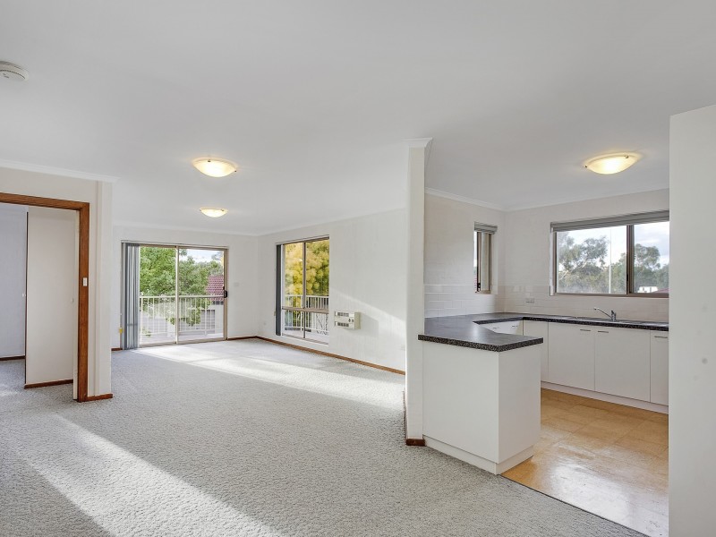 16/21 Tenison-Woods Circuit, Bonython ACT 2905