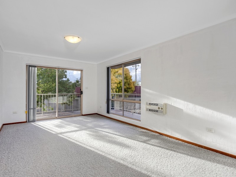 16/21 Tenison-Woods Circuit, Bonython ACT 2905