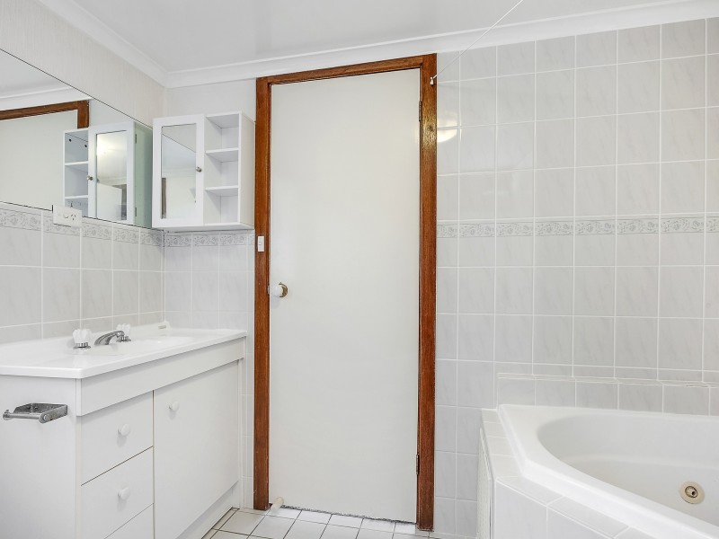 16/21 Tenison-Woods Circuit, Bonython ACT 2905
