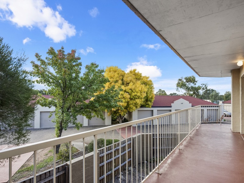 16/21 Tenison-Woods Circuit, Bonython ACT 2905