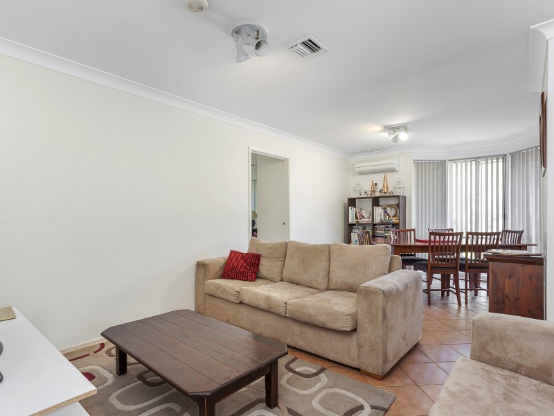 25 Clare Dennis Avenue, Gordon ACT 2906
