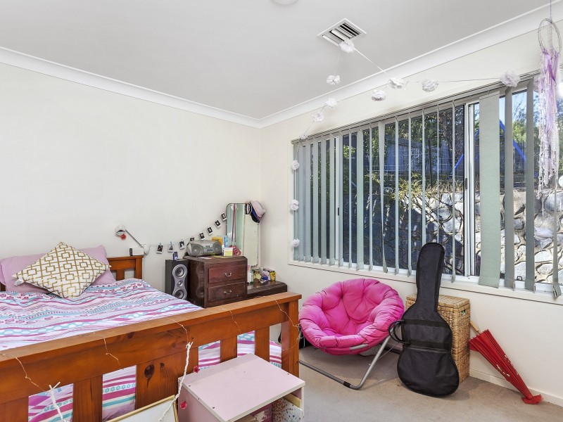 25 Clare Dennis Avenue, Gordon ACT 2906