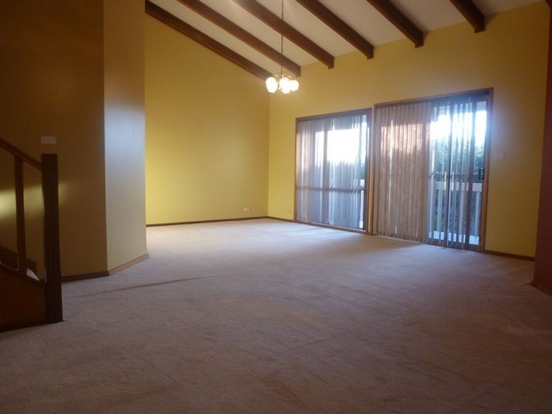 4/7 Muggleston Place, Bruce ACT 2617