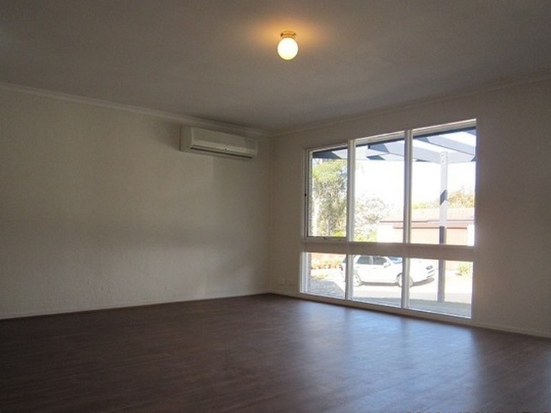 4 Brownlow Place, Holt ACT 2615