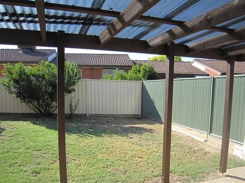 4 Brownlow Place, Holt ACT 2615