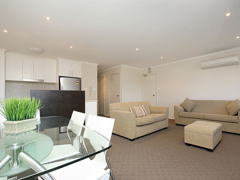 4/120 Athllon Drive, Greenway ACT 2900