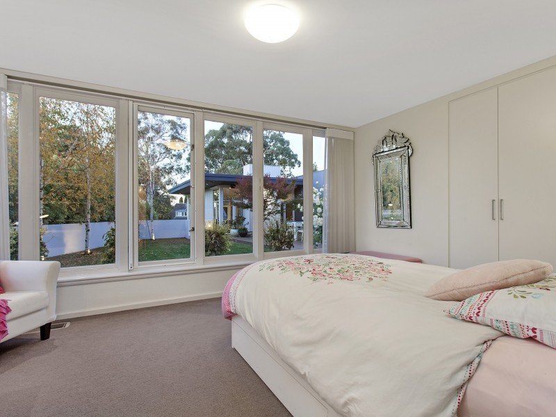 23 Gawler Crescent, Deakin ACT 2600