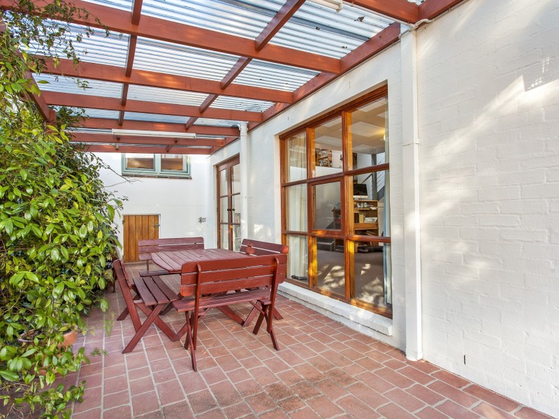 77 Hopetoun Circuit, Yarralumla ACT 2600