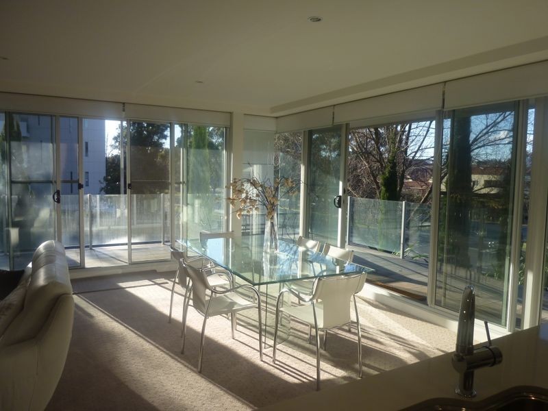 3/32 Canberra Ave, Forrest ACT 2603