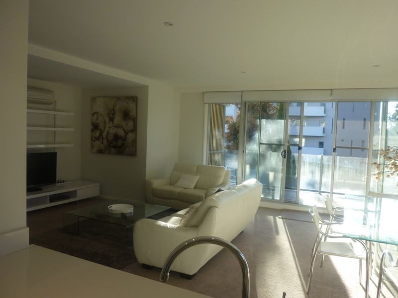 3/32 Canberra Ave, Forrest ACT 2603