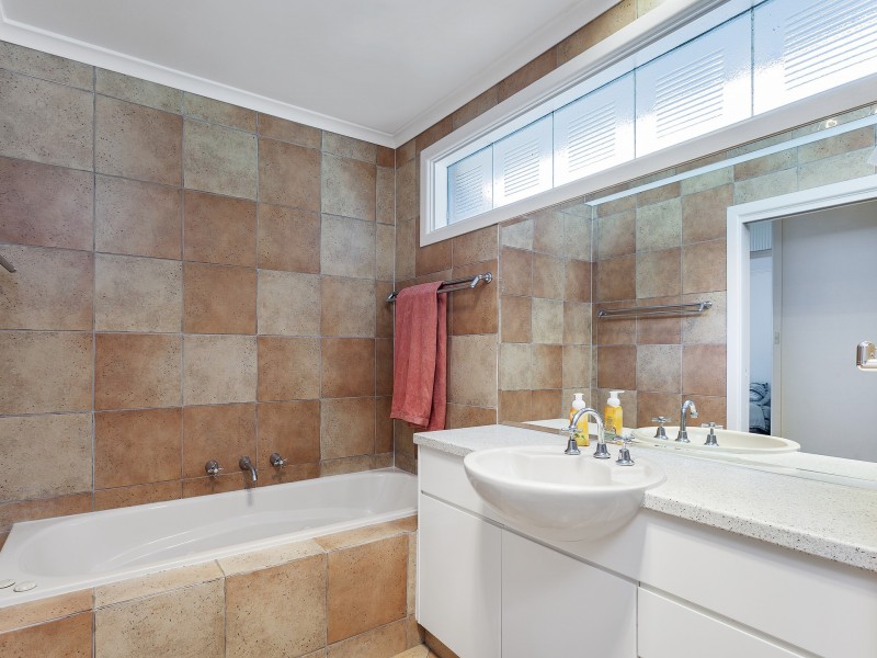 98 Walker Crescent, Narrabundah ACT 2604