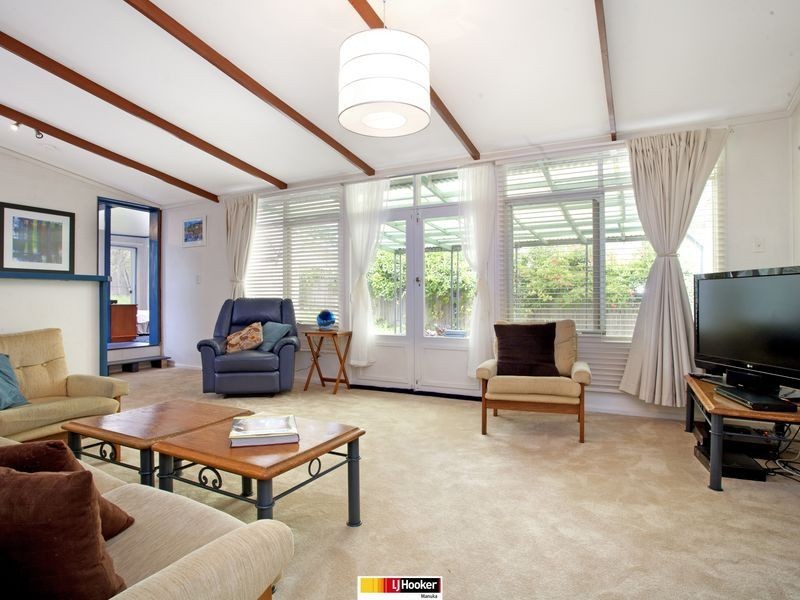 104 Captain Cook Crescent, Narrabundah ACT 2604