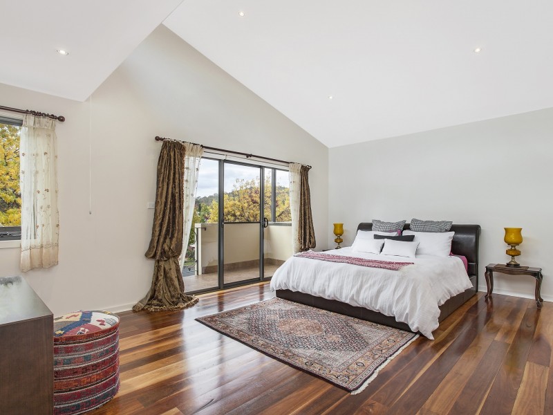 13 Newdegate Street, Deakin ACT 2600