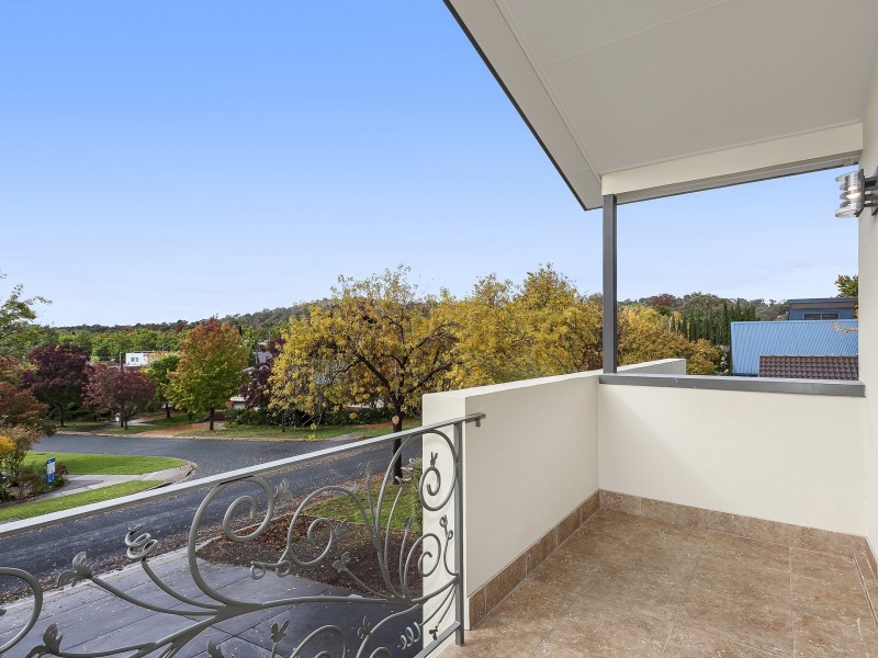13 Newdegate Street, Deakin ACT 2600