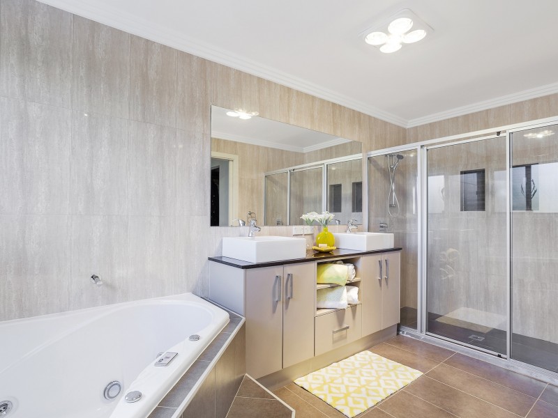 13 Newdegate Street, Deakin ACT 2600