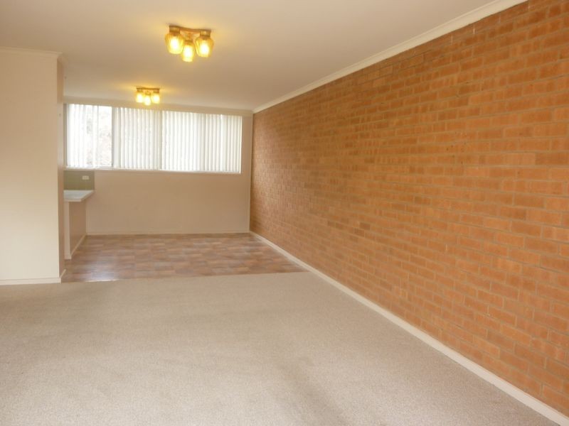 4/10 Longerenong Street, Farrer ACT 2607