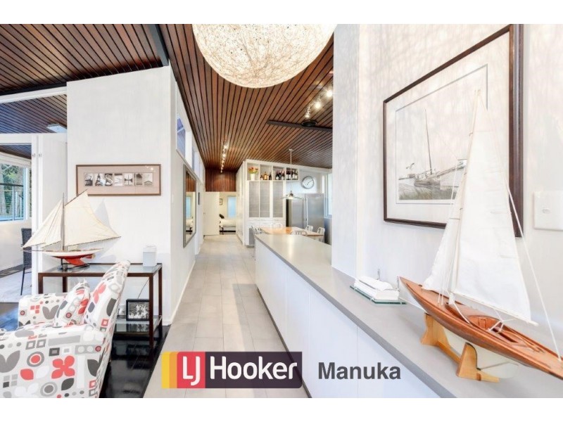 7 Canterbury Crescent, Deakin ACT 2600