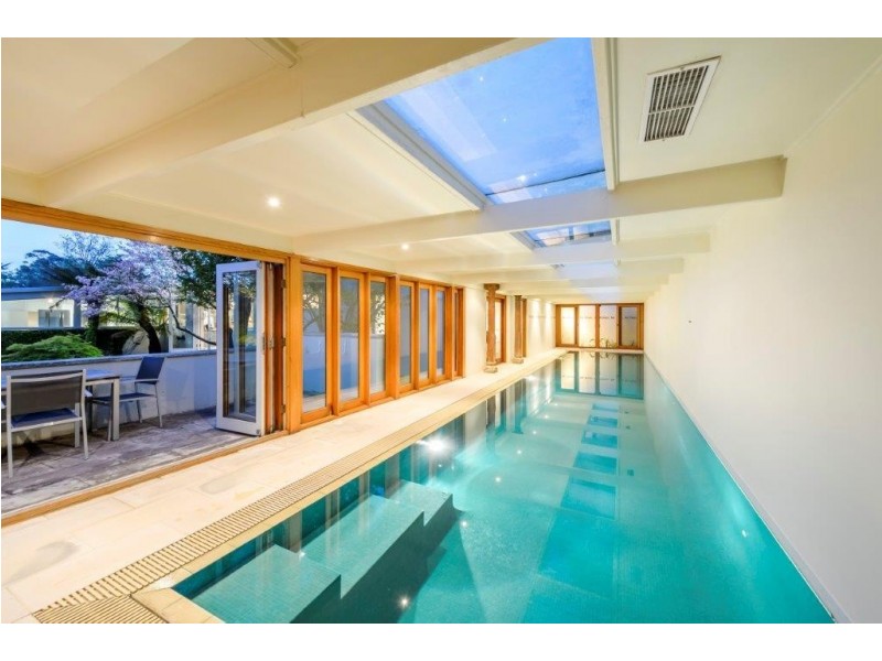 7 Canterbury Crescent, Deakin ACT 2600