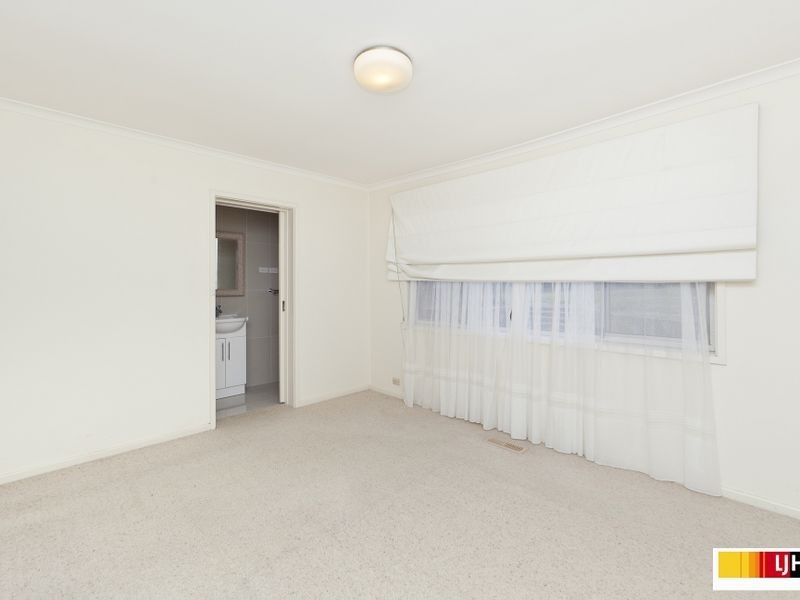 3 Hawkesbury Crescent, Farrer ACT 2607