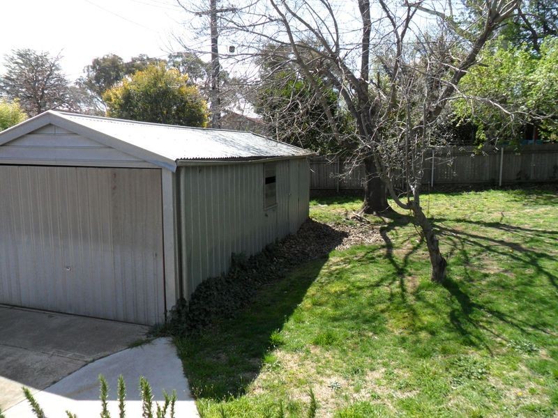 29 Kitchener Street, Hughes ACT 2605