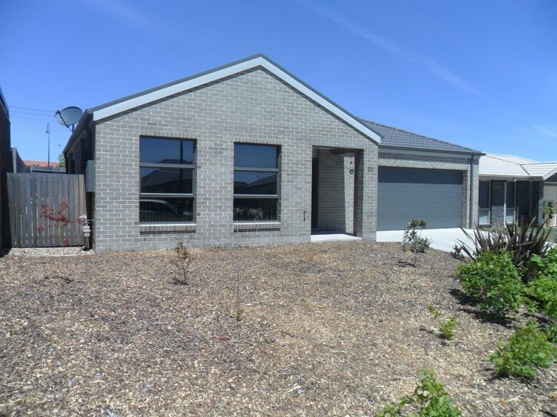 33 Wunderly Circuit, Macgregor ACT 2615