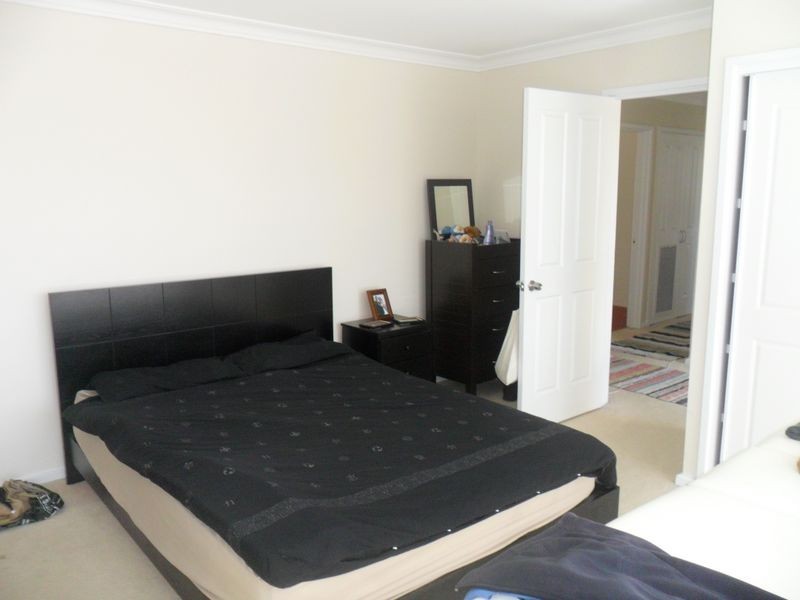 82 Eggleston Crescent, Chifley ACT 2606