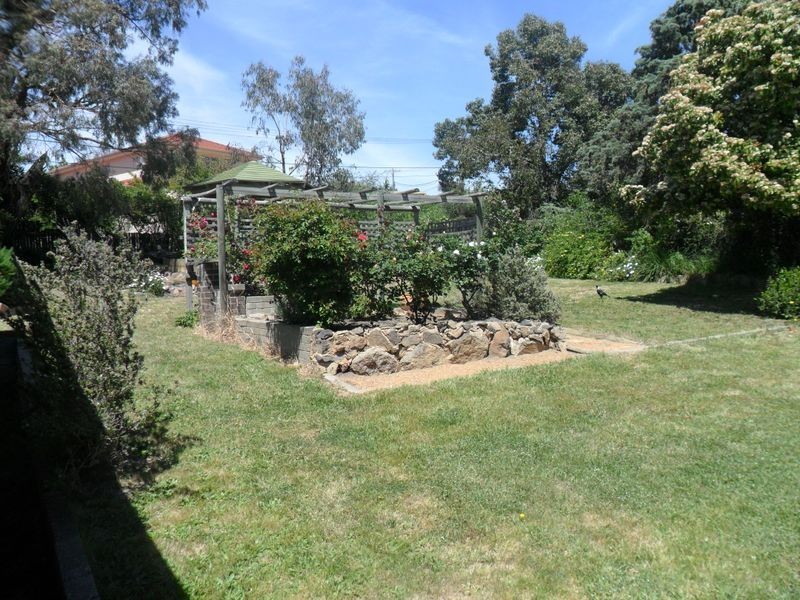 82 Eggleston Crescent, Chifley ACT 2606
