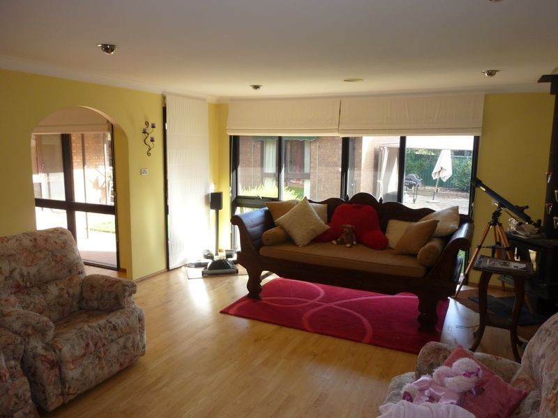 2 Drevermann Street, Farrer ACT 2607