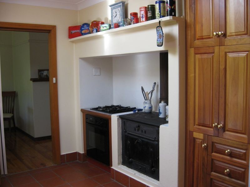 108 Strickland Crescent, Deakin ACT 2600