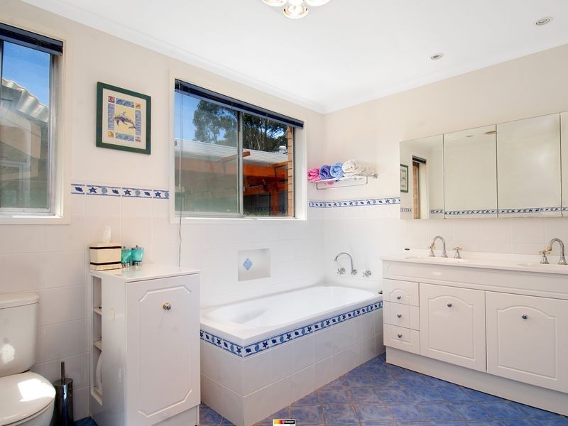 7 Cheel Place, Farrer ACT 2607