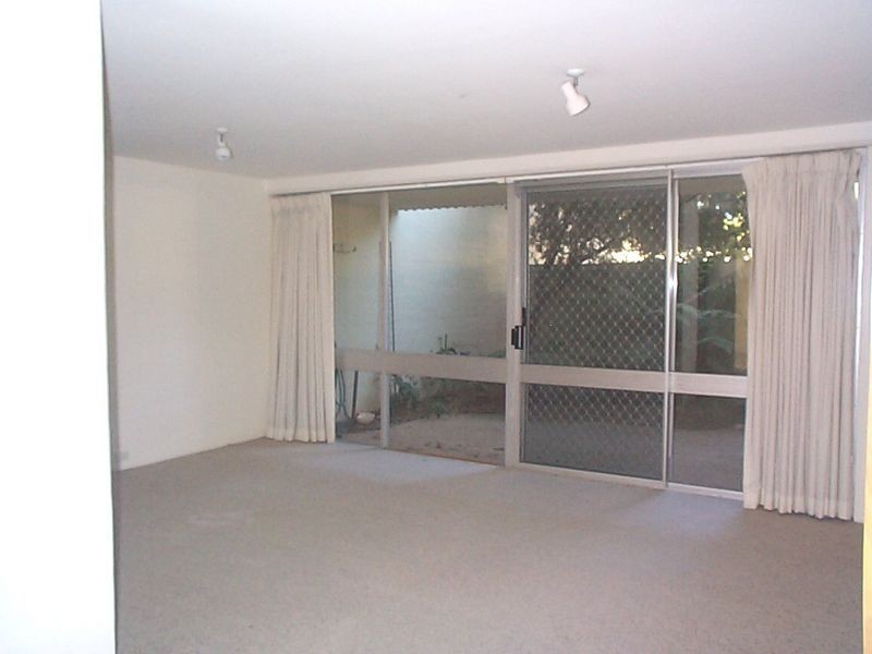 2/47 Eyre Street, Kingston ACT 2604