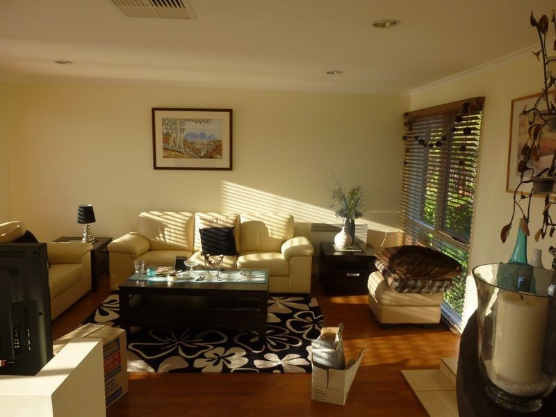12 Whitty Crescent, Isaacs ACT 2607