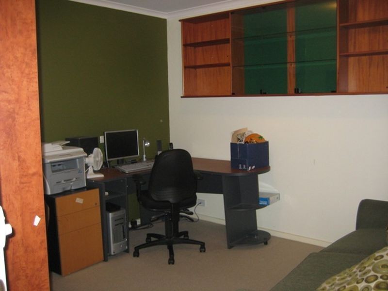 12 Whitty Crescent, Isaacs ACT 2607