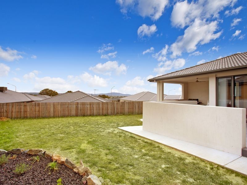 16 Winchester Street, Casey ACT 2913