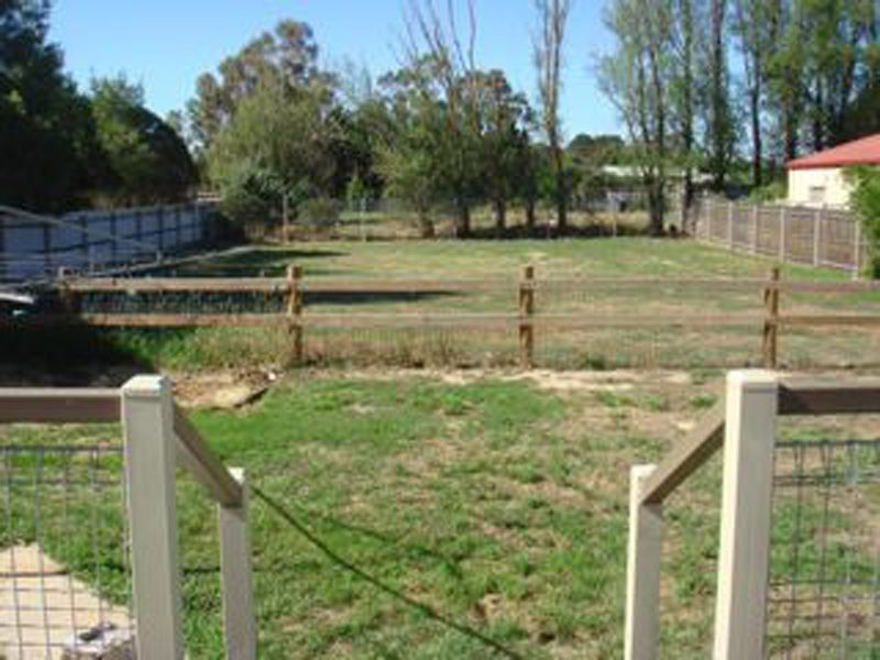 9 Forster Street, Bungendore NSW 2621