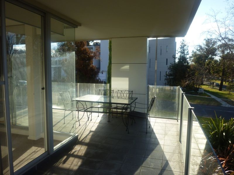 3/32 Canberra Avenue, Forrest ACT 2603