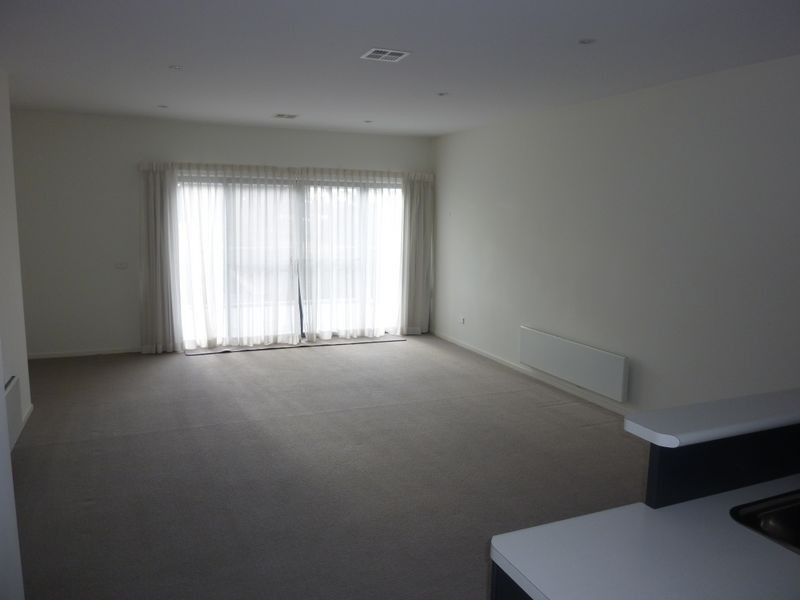 16/25 Jerrabomberra Avenue, Narrabundah ACT 2604