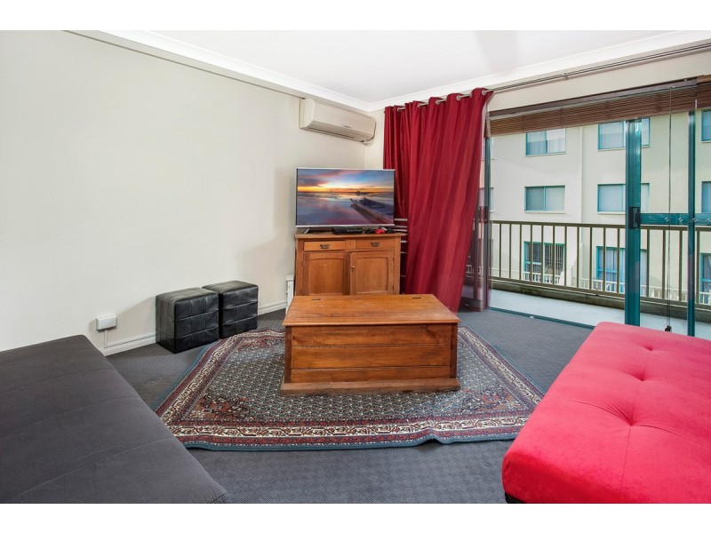 69/53 McMillan Crescent, Griffith ACT 2603