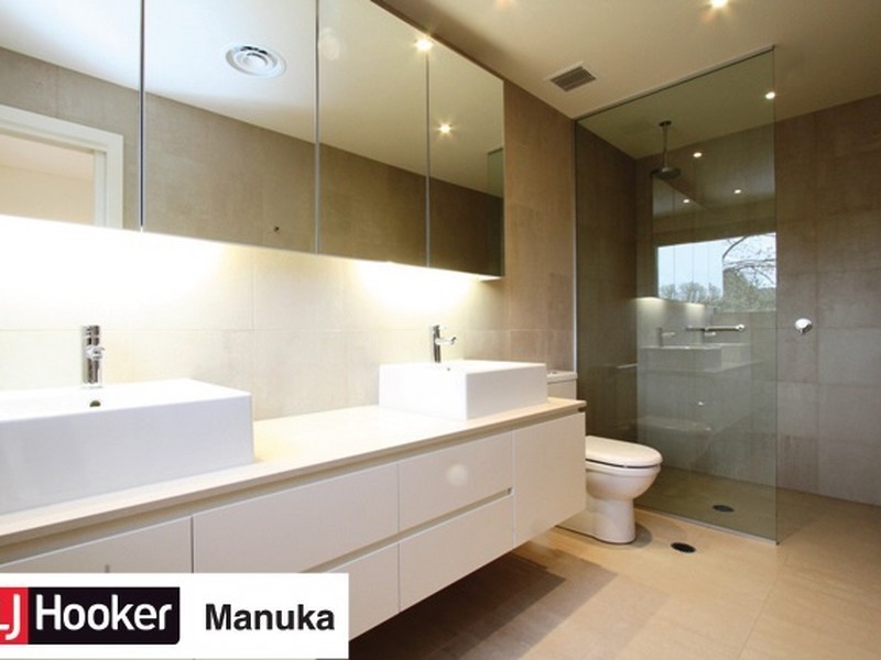 208/21 State Circle, Forrest ACT 2603