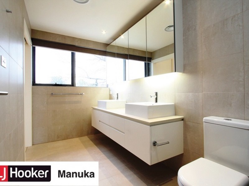 208/21 State Circle, Forrest ACT 2603
