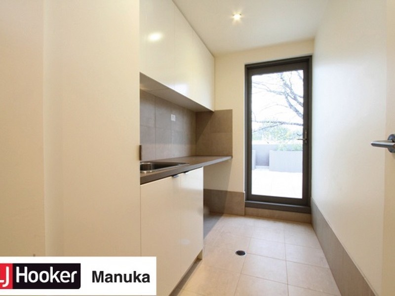 208/21 State Circle, Forrest ACT 2603