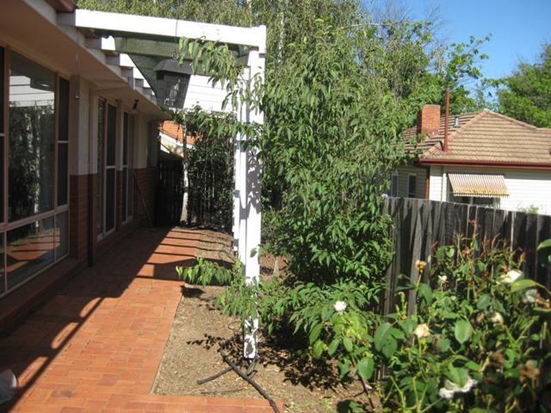 2/4 Hutchins Street, Yarralumla ACT 2600
