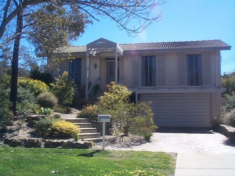 6 Cherry Place, Pearce ACT 2607