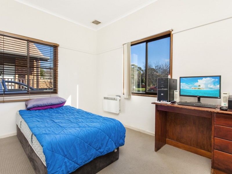 38 Bungonia Street, Narrabundah ACT 2604