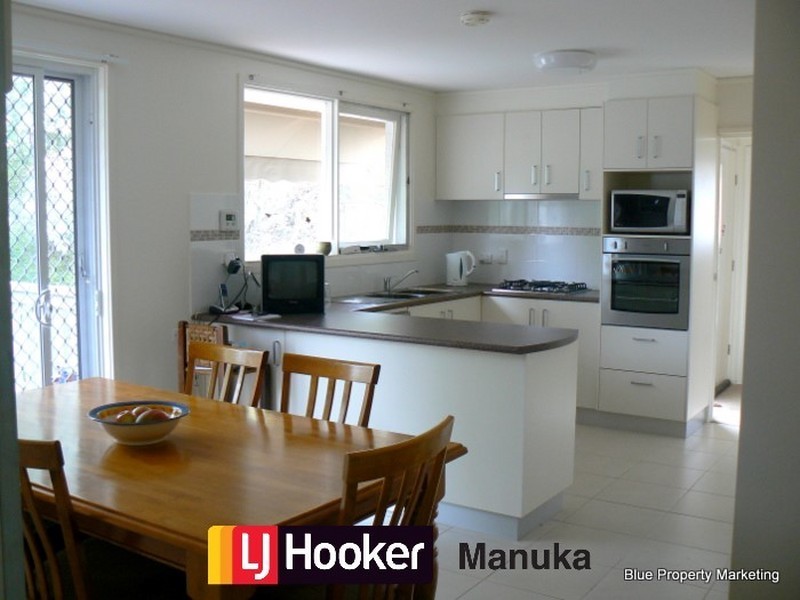10 Dufaur Street, Mawson ACT 2607